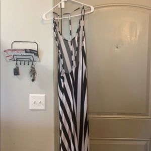 Black and whit strip maxi dress